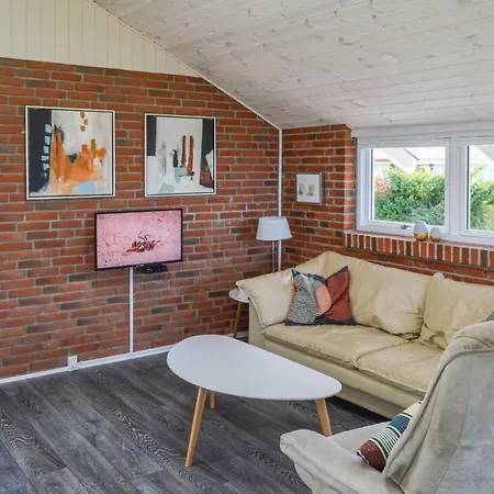 Three-bedroom In Hadsund