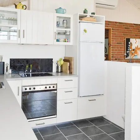 Prázdninový dům Three-bedroom In Hadsund *