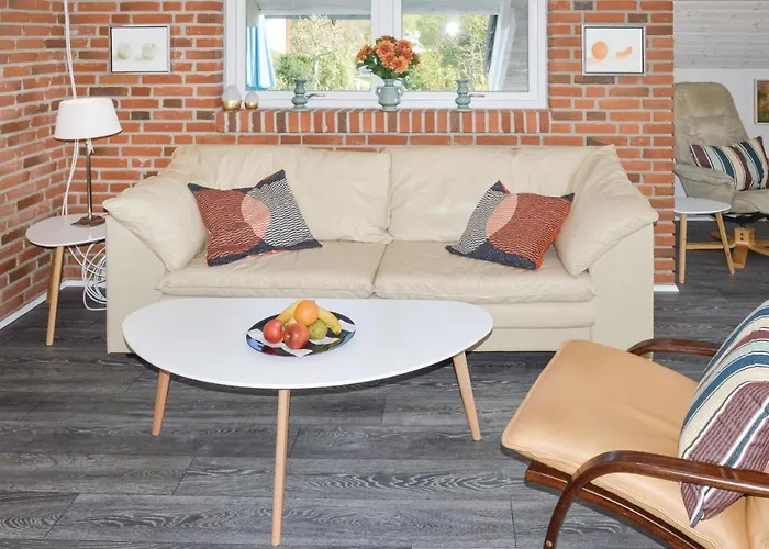 Vakantiehuis Three-bedroom In *
